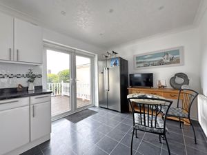 Photo 9- click for photo gallery